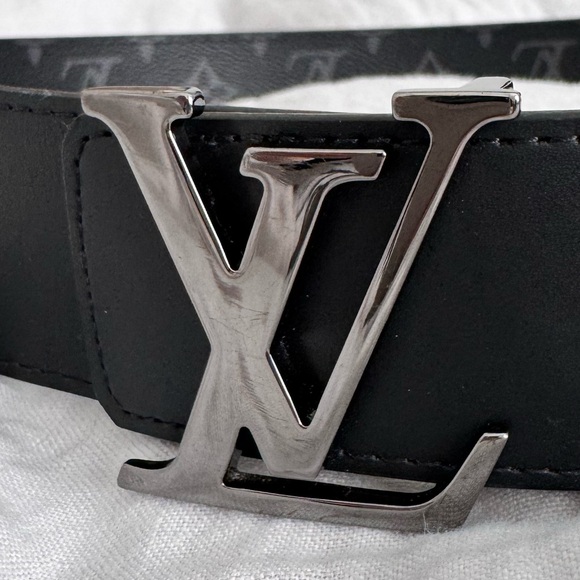Men’s LV Reversible Belt - Picture 2 of 3
